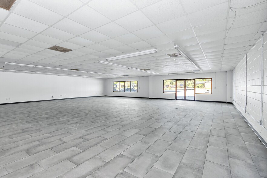 More Photos Of 1680 Brown Rd, Hephzibah Service Station For Lease