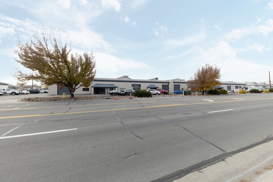 More Photos Of 995-1007 Greg St, Sparks Flex For Lease