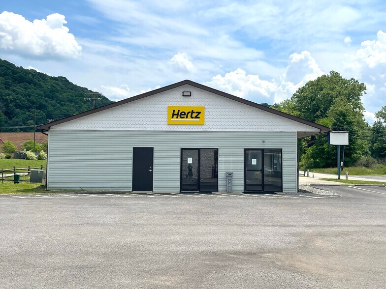 More Photos Of 1409 Greenbag Rd, Morgantown Flex For Lease