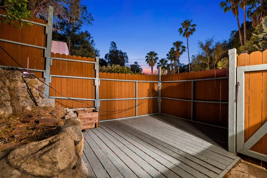 More Photos Of 2024 Laurel Canyon Blvd, Los Angeles Multifamily For Sale