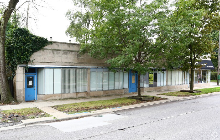 More Photos Of 5127-5131 W Devon Ave, Chicago Office For Sale