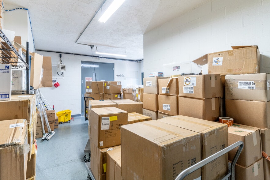 More Photos Of 711 W 8th St, Pueblo Manufacturing For Sale