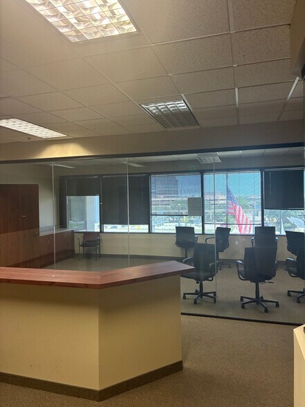 More Photos Of 450 E John Carpenter Fwy, Irving Office For Lease
