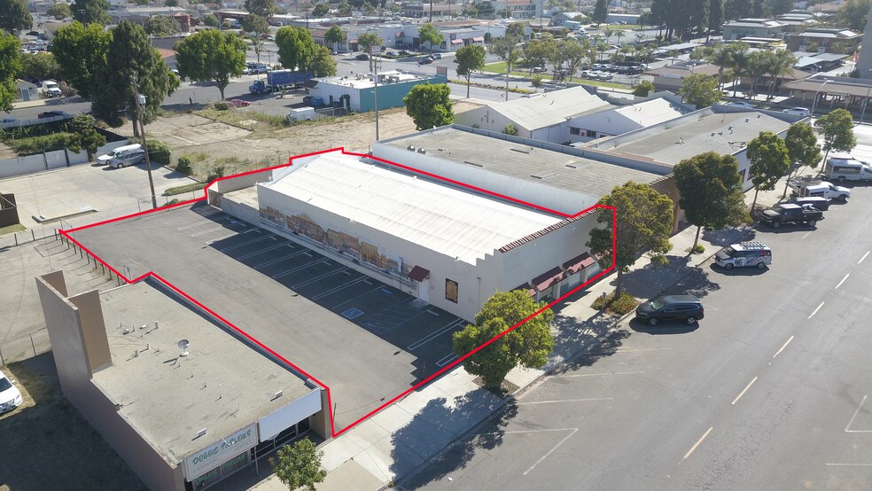 Primary Photo Of 115 W Chapel St, Santa Maria Freestanding For Sale