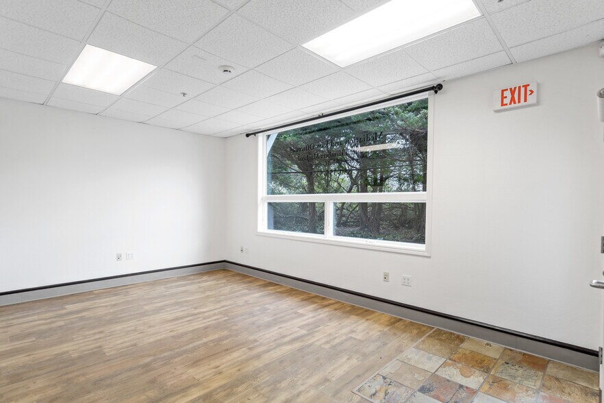 More Photos Of 200 San Marlo Way, Pacifica Office Residential For Lease