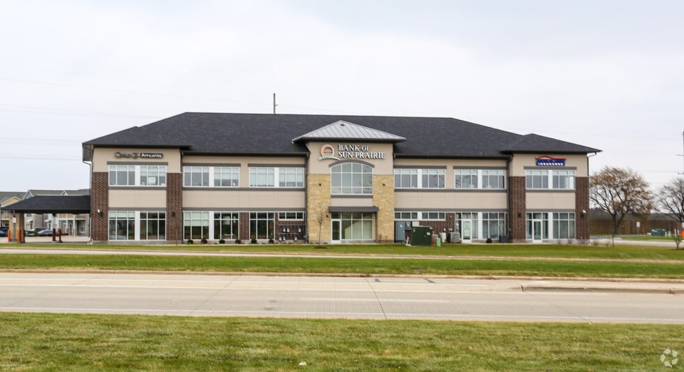 More Photos Of 695 S Grand Ave, Sun Prairie General Retail For Sale
