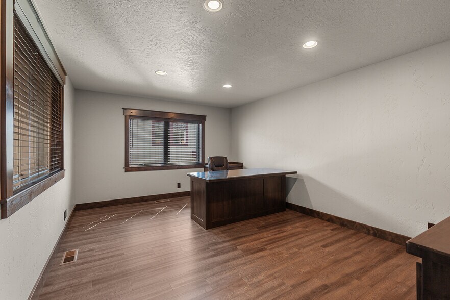 More Photos Of 10157 N Taryne St, Hayden Flex For Sale