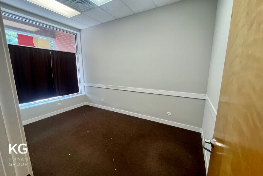 More Photos Of 3559 N Milwaukee Ave, Chicago Apartments For Lease