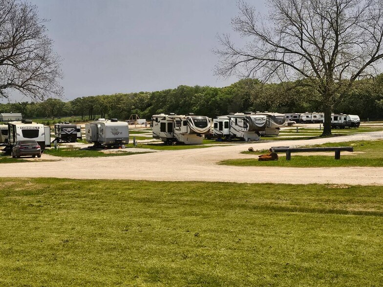 More Photos Of 8484 S FM 372, Gainesville Lodge Meeting Hall For Sale