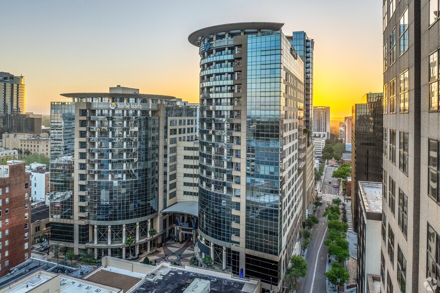 More Photos Of 15 S Court Ave, Orlando General Retail For Sale