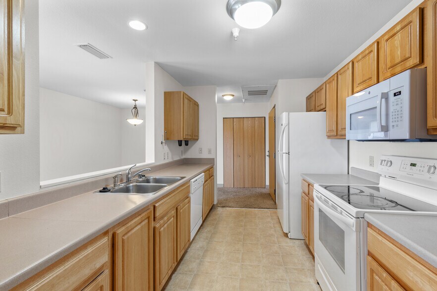 More Photos Of 1120 E Parkway Ave, Oshkosh Multifamily For Sale