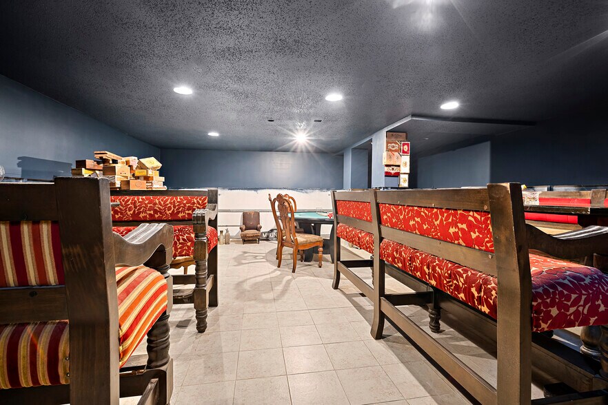 More Photos Of 103 S 6th St, Brownfield Restaurant For Sale