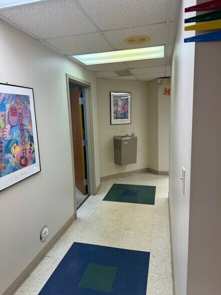 More Photos Of 1136-1138 Independence Ave, Marion Medical For Sale