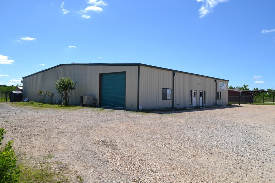 Primary Photo Of 7020 FM 3180 Rd, Baytown Distribution For Sale