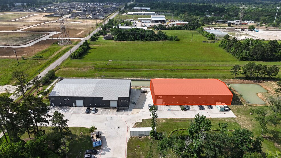 More Photos Of 1014 Lizzie Ln, Tomball Warehouse For Lease