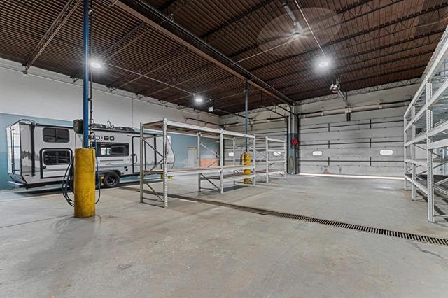 More Photos Of 8889 Oakwood Ave, Neenah Service For Sale