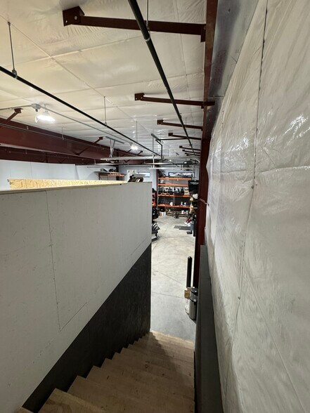 More Photos Of 645 Sandpiper Trl, Cottage Grove Warehouse For Sale