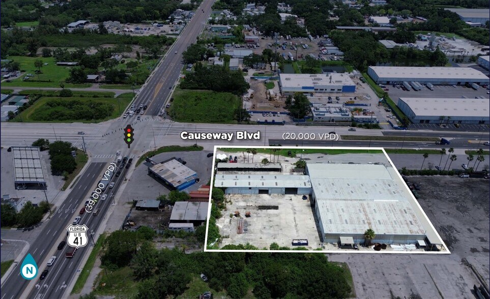 More Photos Of 5015 Causeway Blvd, Tampa Showroom For Sale