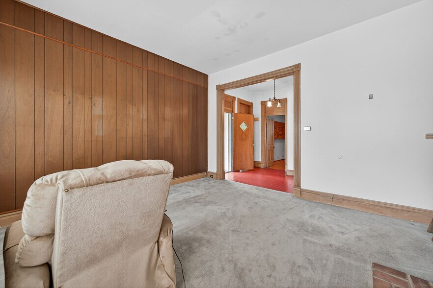 More Photos Of 222 W Saint Louis St, Pacific Office For Sale