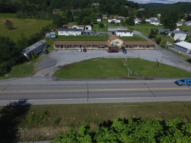 More Photos Of 15033-15045 Dunnings Hwy, East Freedom Apartments For Sale