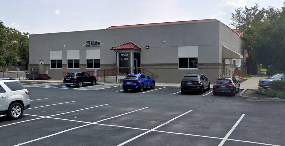 More Photos Of 983 E Lancaster Ave, Downingtown Storefront For Sale