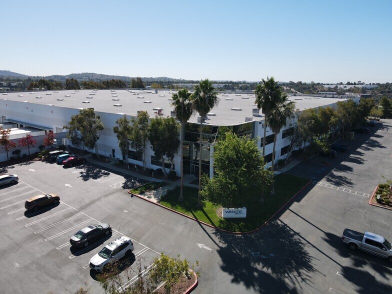 More Photos Of 1365 Park Center Dr, Vista Warehouse For Lease