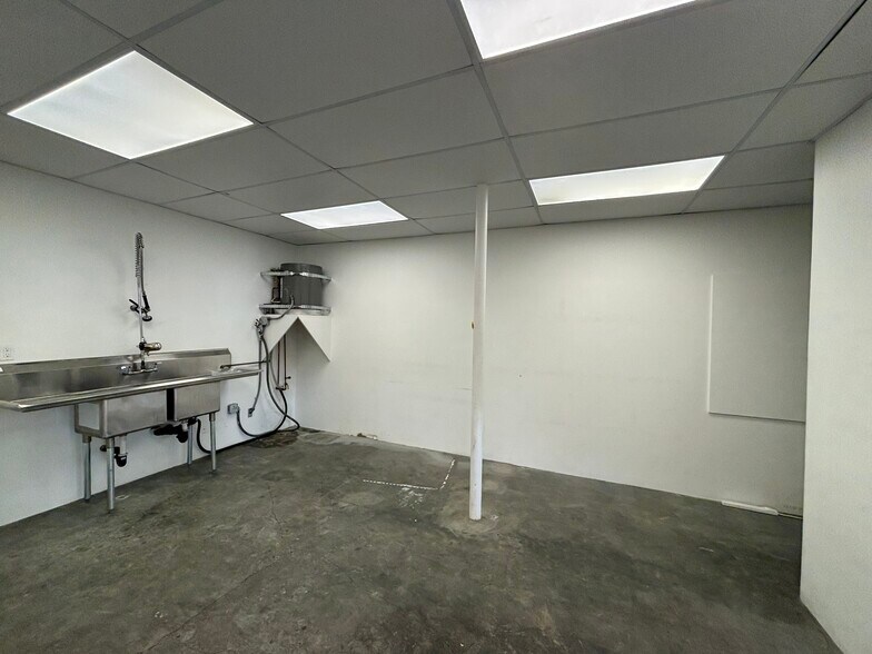 More Photos Of 920-932 Franklin St, Napa Storefront For Lease