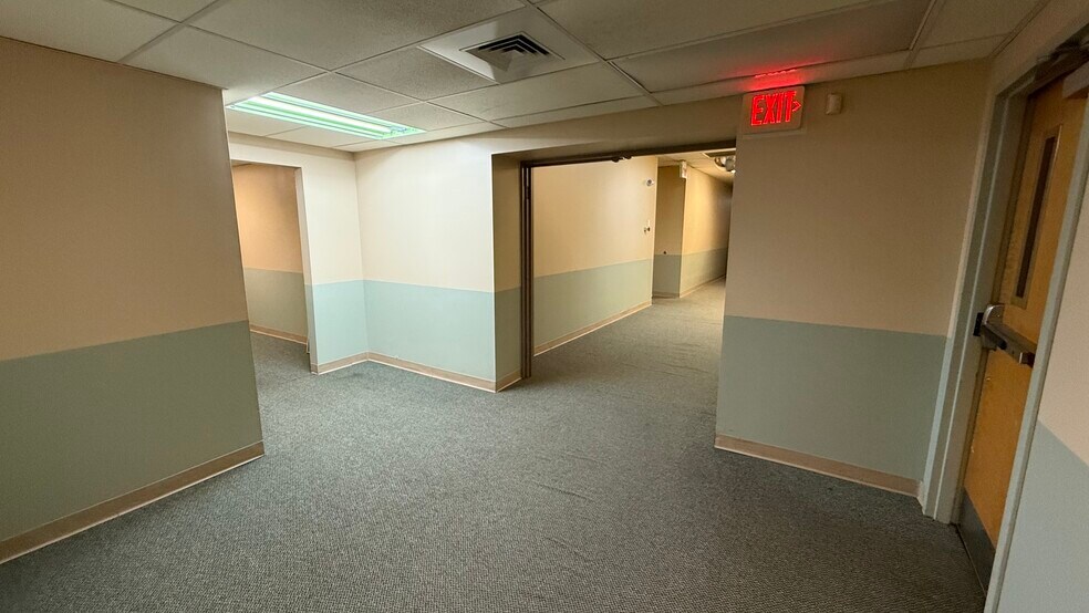 More Photos Of 75 North St, Bloomsbury Office For Lease