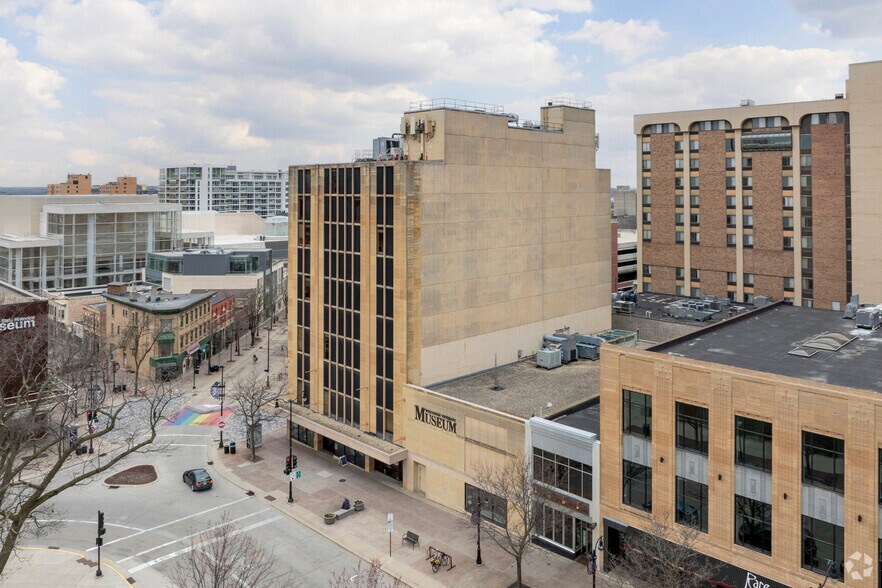 More Photos Of 30 W Mifflin St, Madison Loft Creative Space For Lease