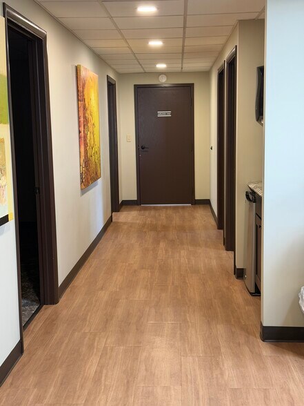 More Photos Of 1516 Trimble Ave, Kalamazoo Office For Sale
