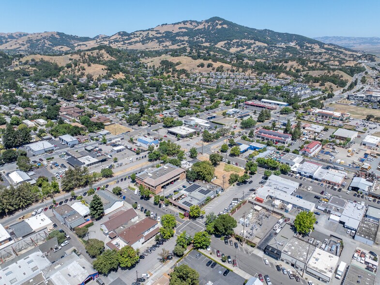 More Photos Of 1026 Machin Ave, Novato General Retail For Sale