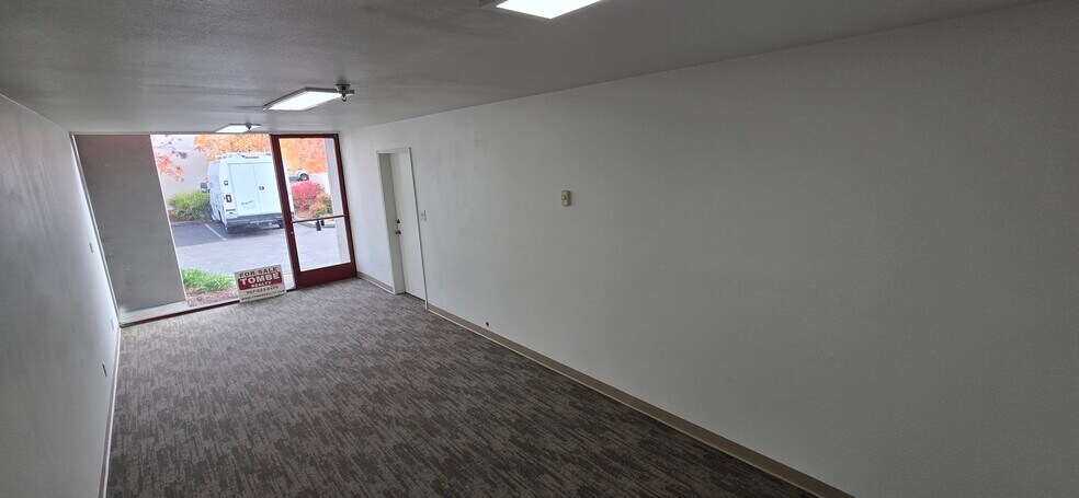 More Photos Of 1814 Empire Industrial Ct, Santa Rosa Warehouse For Sale