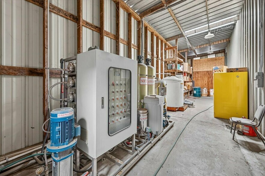 More Photos Of 925 M St, Firebaugh Manufacturing For Sale