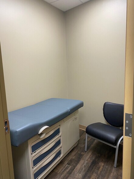More Photos Of 799 Bloomfield Ave, Verona Medical For Lease