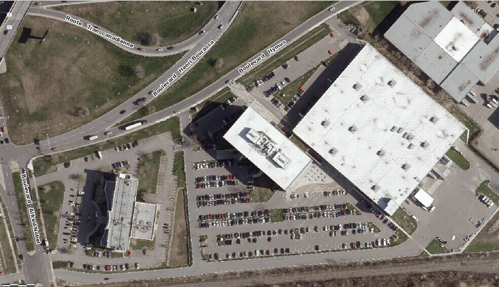 More Photos Of 800 Boul Hymus, Montréal Office For Lease