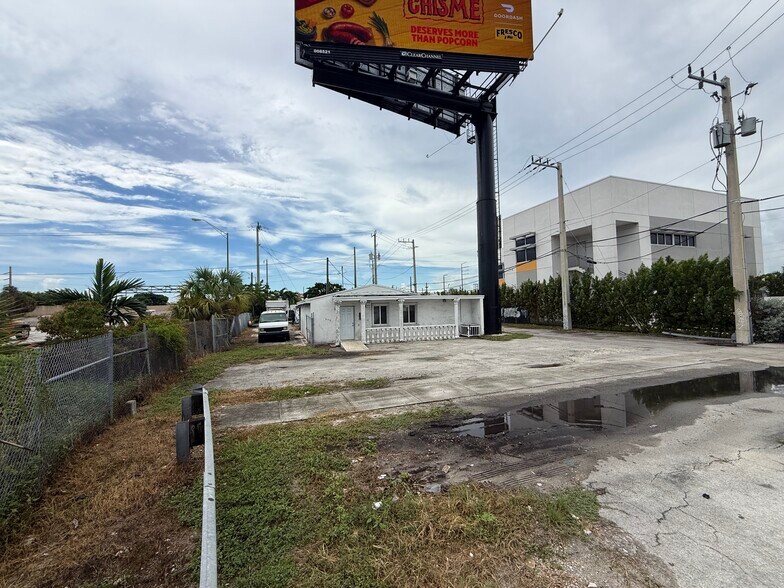 More Photos Of 640 NW 129th St, North Miami Office For Lease