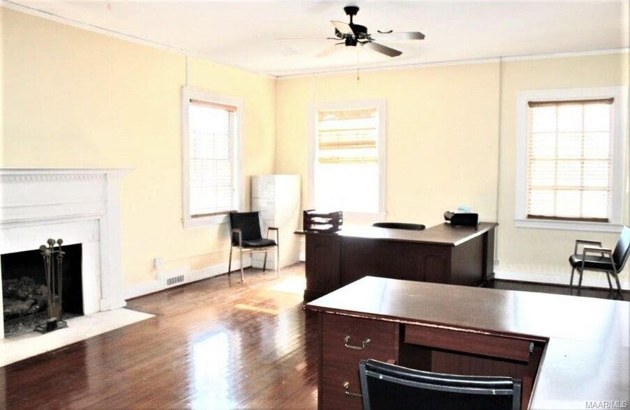 More Photos Of 2005 N Country Club Dr, Montgomery Schools For Sale