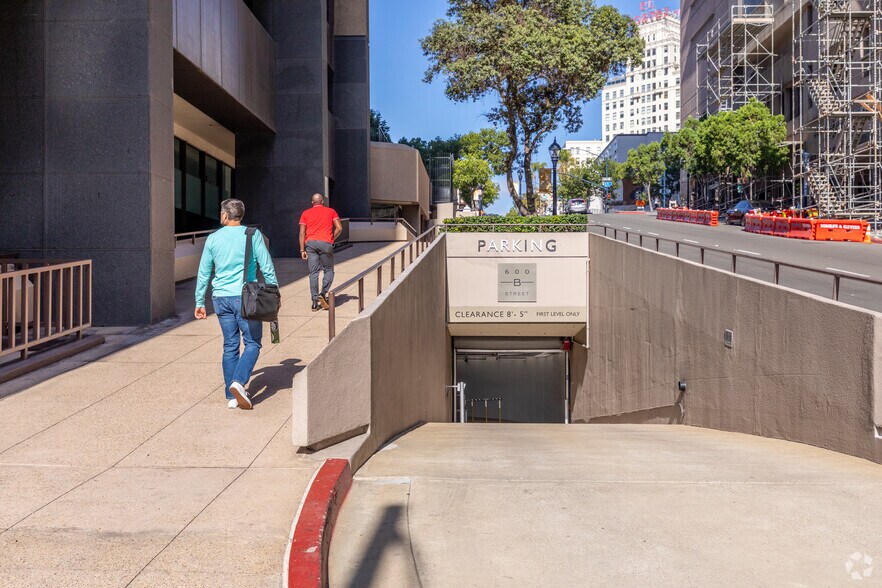 More Photos Of 600 B St, San Diego Office For Lease