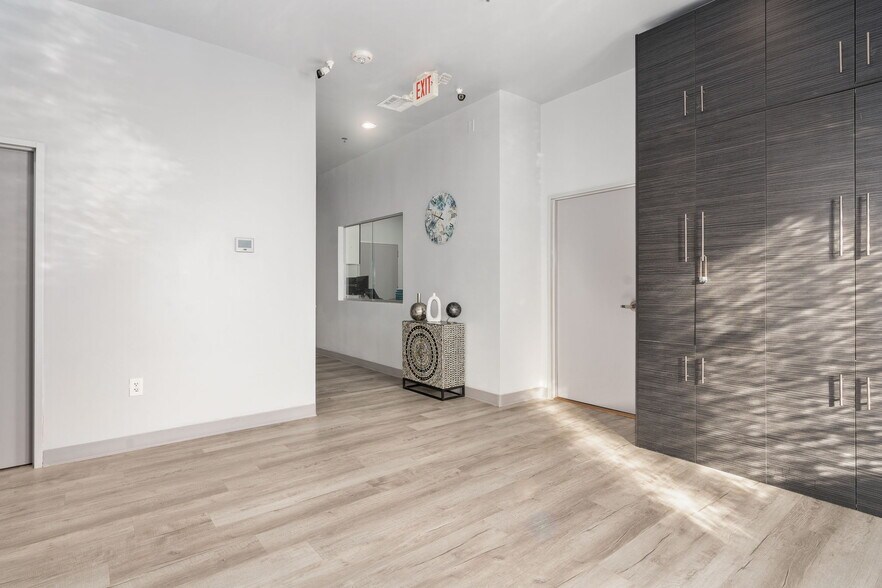 More Photos Of 4833 Medical Center Dr, McKinney Medical For Lease