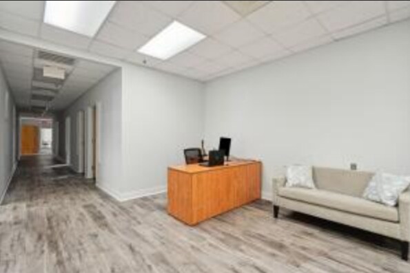 More Photos Of 710 Johnnie Dodds Blvd, Mount Pleasant Medical For Sale