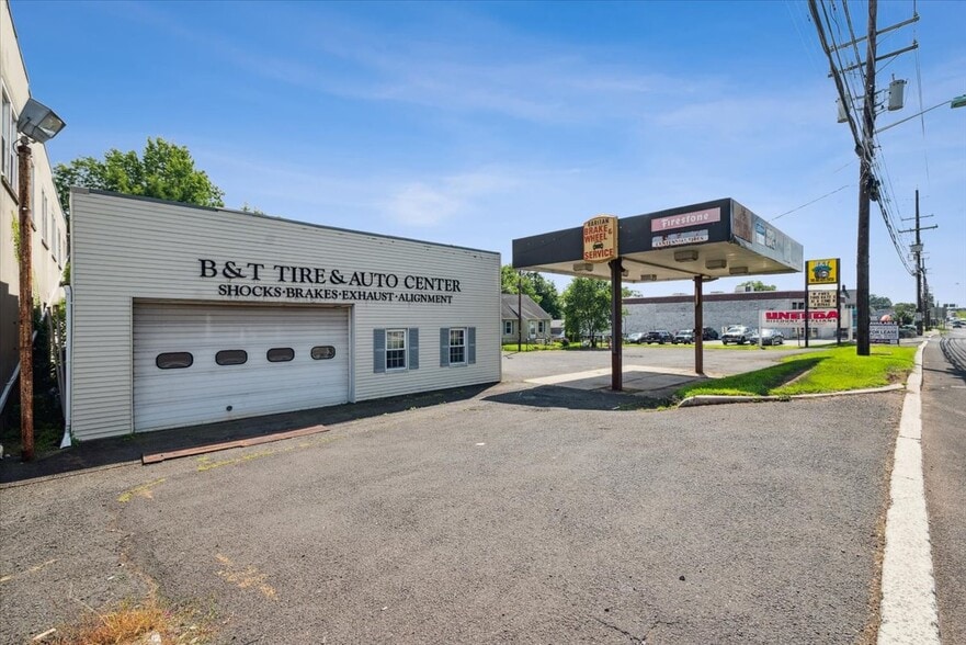 More Photos Of 403 US Highway 202, Raritan Auto Repair For Lease