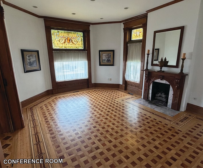 More Photos Of 1010 W 3rd St, Little Rock Office For Sale