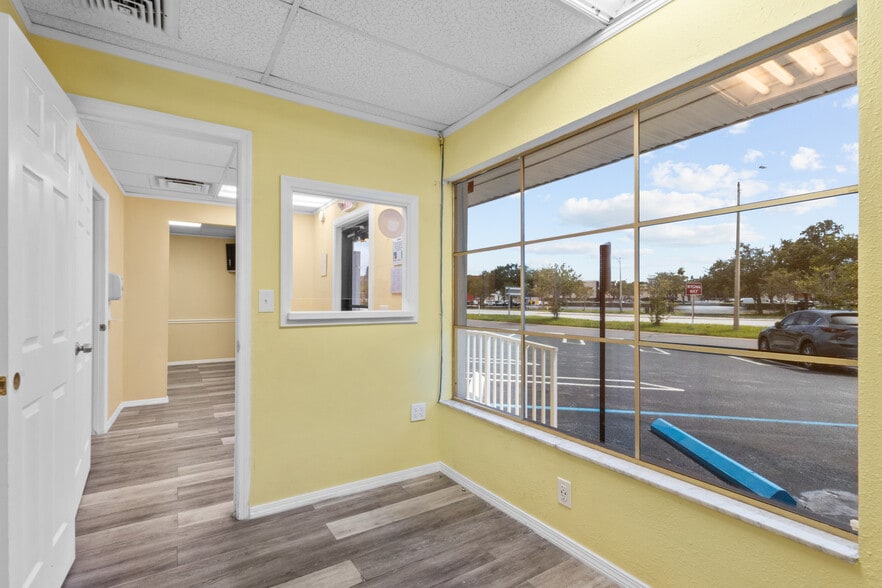 More Photos Of 1907 Tyrone Blvd N, Saint Petersburg Medical For Lease