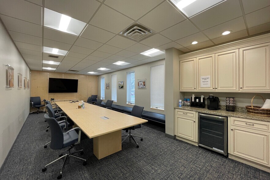 More Photos Of 17 Berkshire Rd, Newtown Medical For Lease