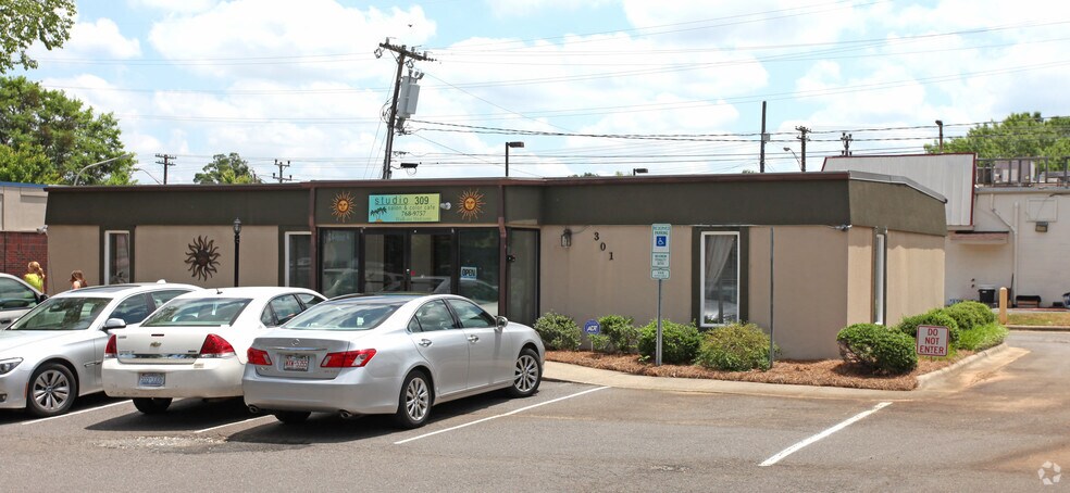 Primary Photo Of 301 Harvey St, Winston-Salem Freestanding For Sale
