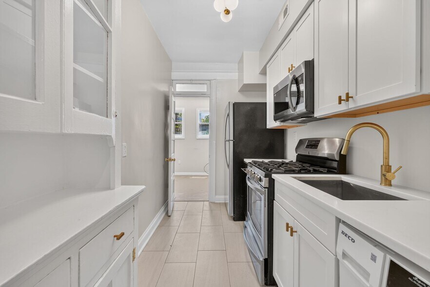 More Photos Of 4025 Kansas Ave NW, Washington Apartments For Sale