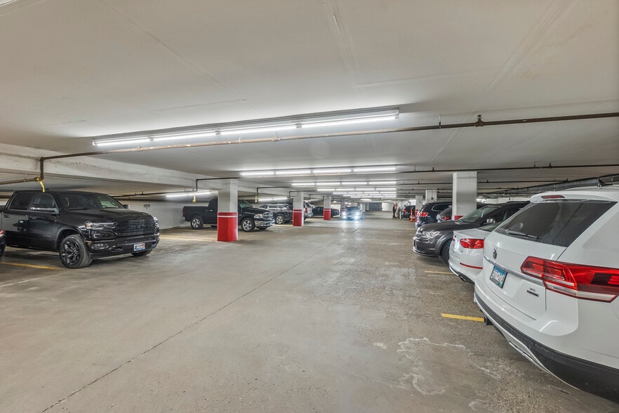 More Photos Of 330 2nd Ave S, Minneapolis Office For Sale
