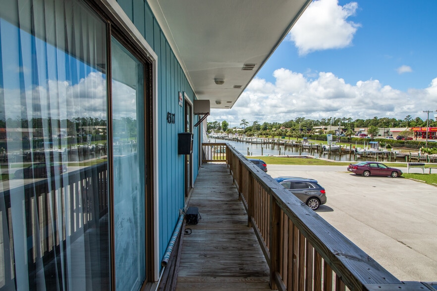 More Photos Of 4317 Arendell St, Morehead City Office For Sale
