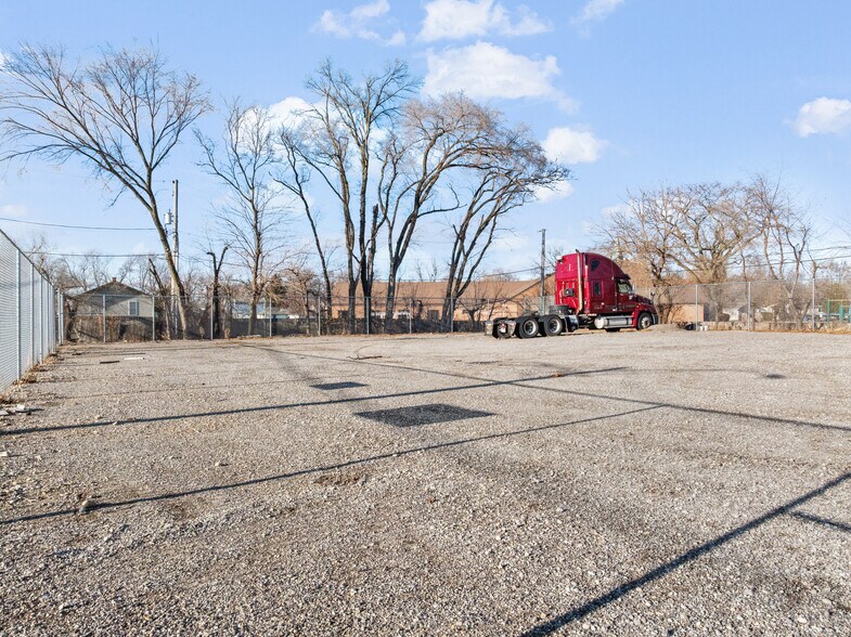 More Photos Of 2427 Plainfield Rd, Joliet Land For Lease