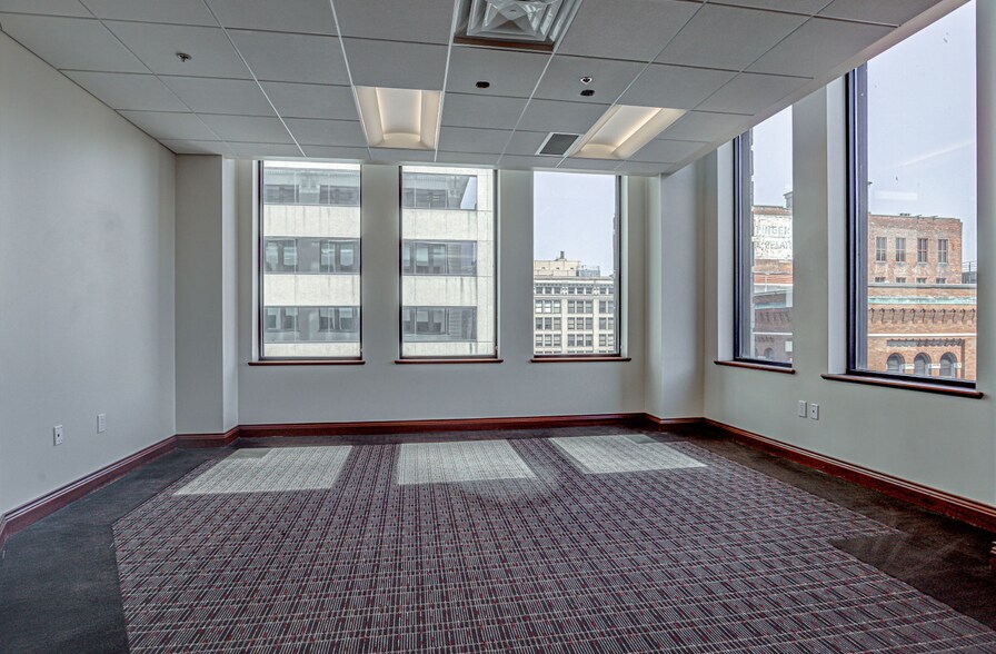 More Photos Of 35 E 7th St, Cincinnati Office For Lease